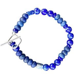 Lapis Lazuli bracelet with Square Silver Toggle
